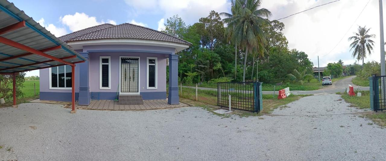 Ummi'S Homestay Kuala Besut Kampong Baru 외부 사진