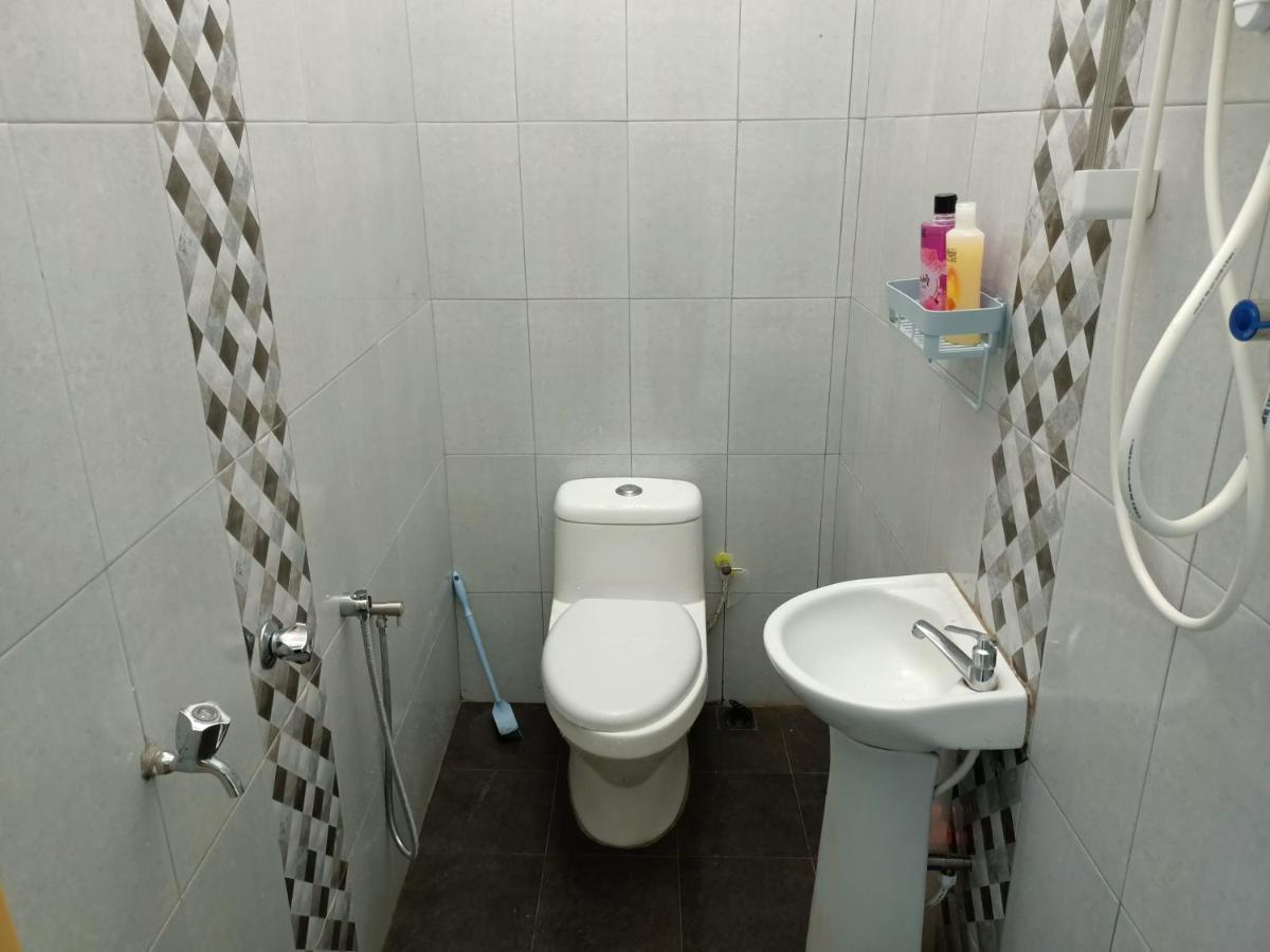 Ummi'S Homestay Kuala Besut Kampong Baru 외부 사진